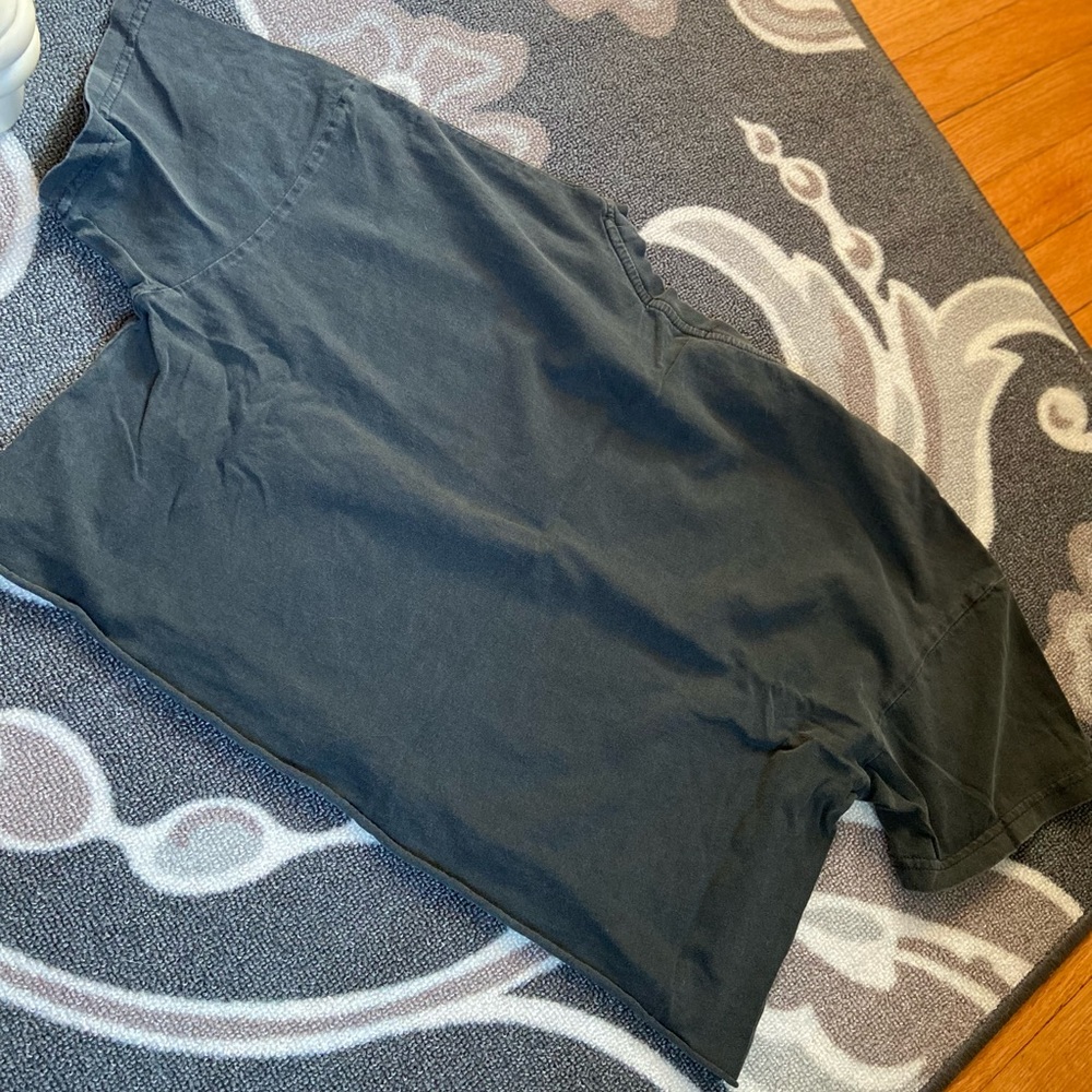 Cropped Tee - Picture 4 of 4